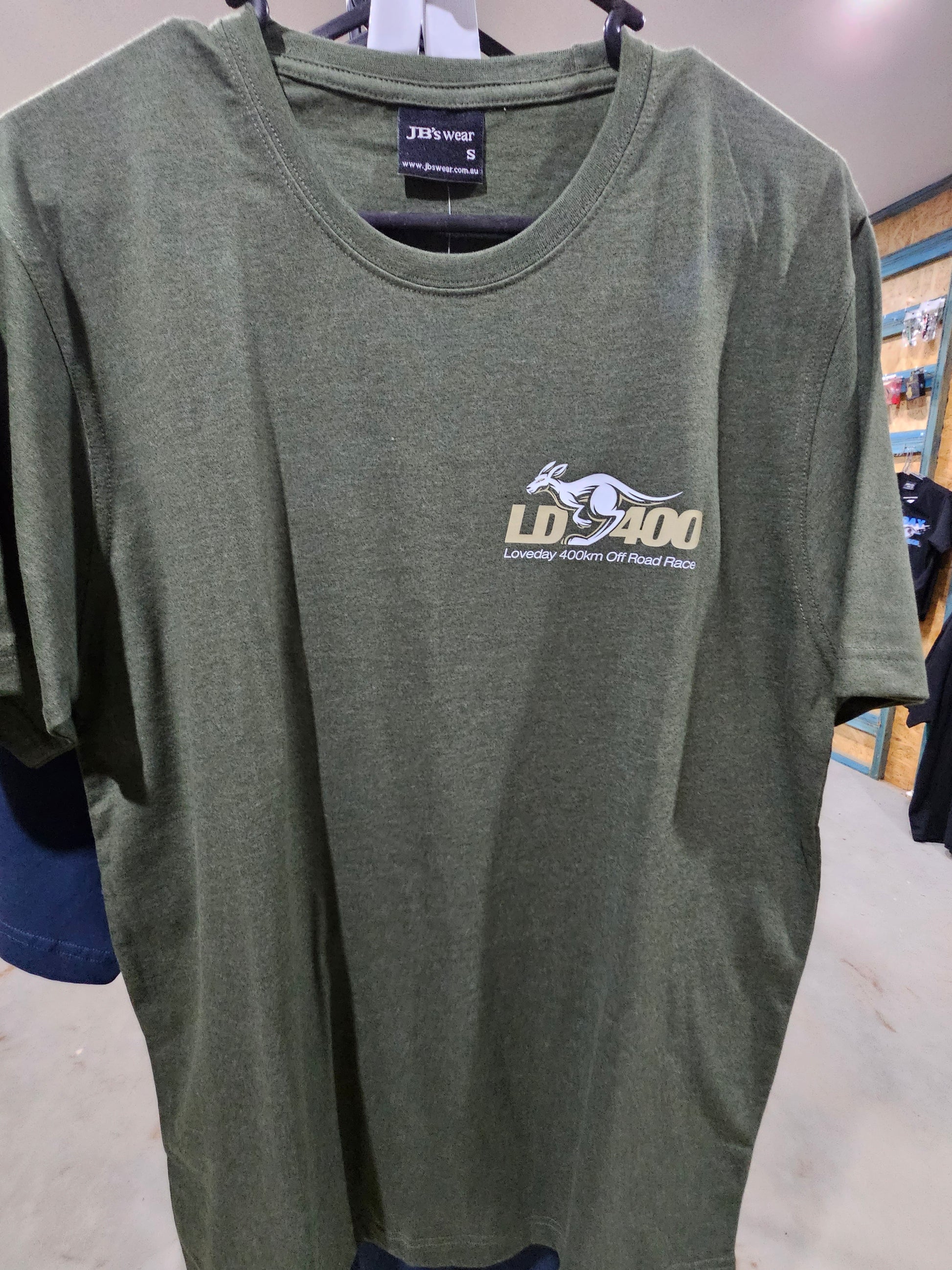 green on green Loveday 400 Race Tshirt